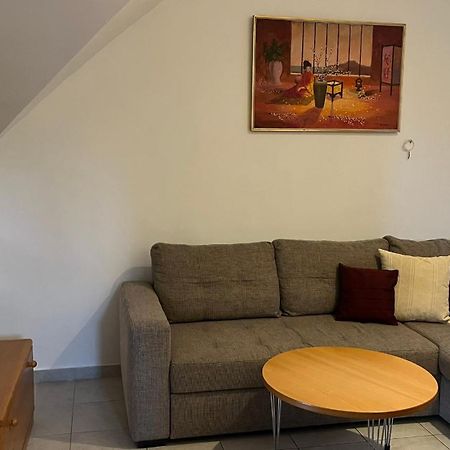 Boezsi Apartman Sárvár 外观 照片